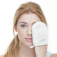 Рукавички для снятия макияжа Glov: больше не нужно подбирать ремуверы